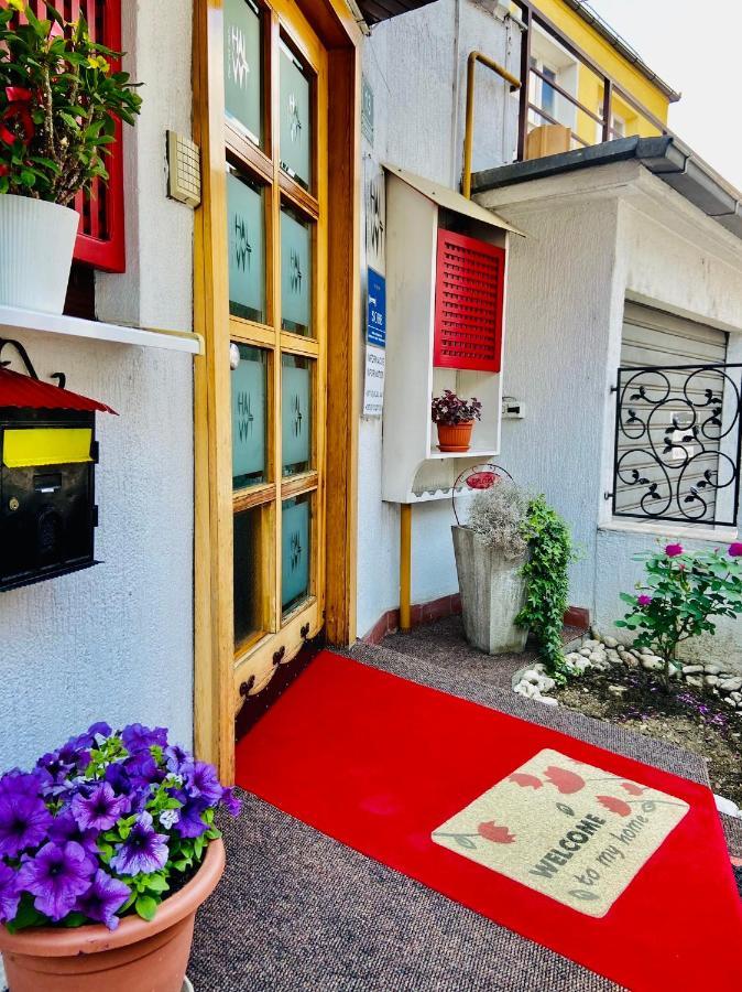 Halvat Guesthouse サラエヴォ エクステリア 写真