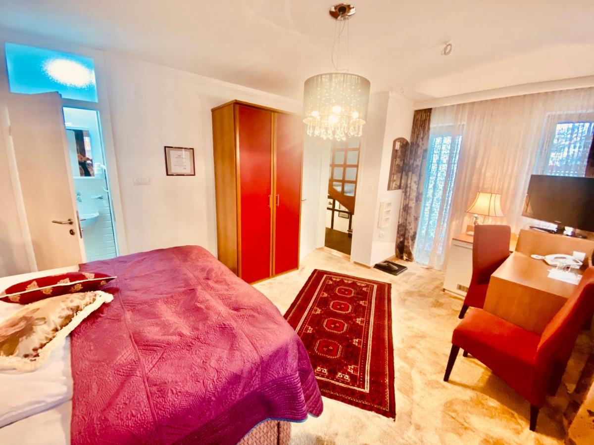 Halvat Guesthouse サラエヴォ エクステリア 写真