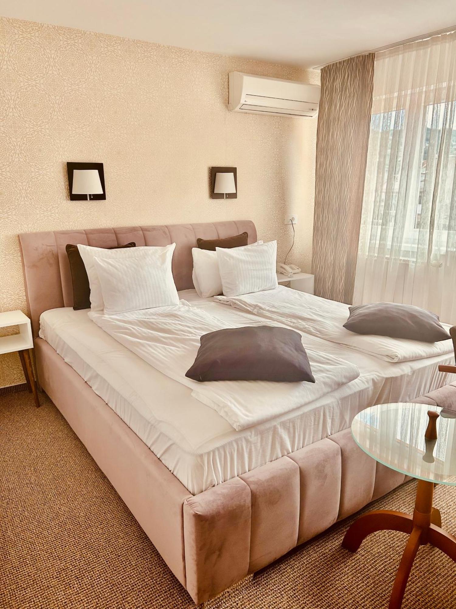 Halvat Guesthouse サラエヴォ エクステリア 写真